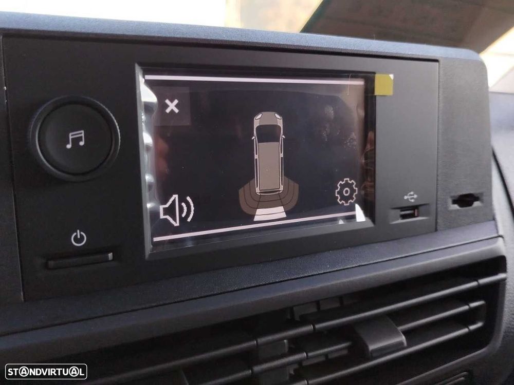 Opel Vivaro Outro - 13