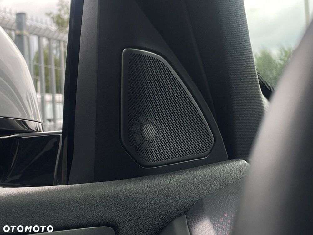 BMW Seria 1 - 32