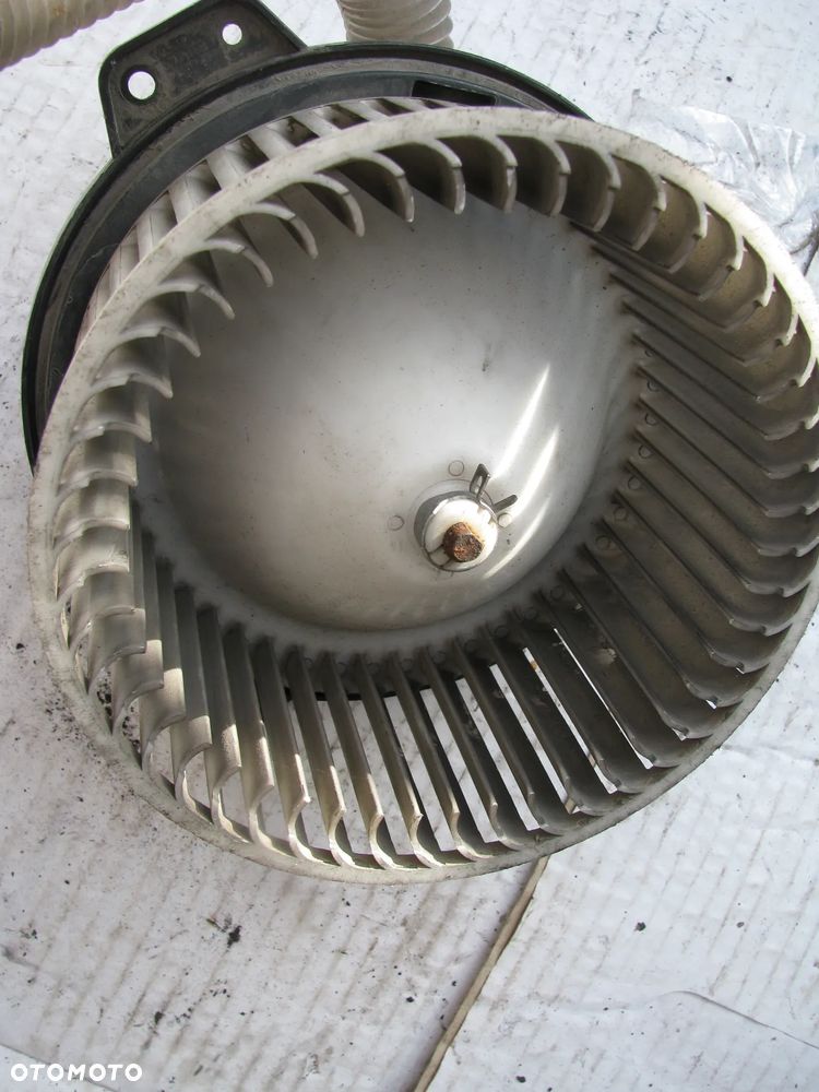 DMUCHAWA WENTYLATOR NAWIEWUMazda 323F - 5