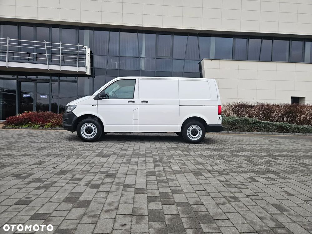 Volkswagen Transporter T6 - 35