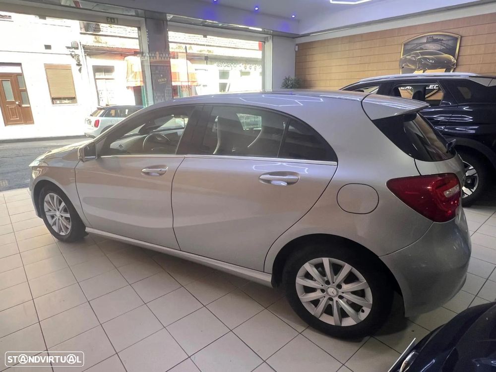 Mercedes-Benz A 180 d Urban - 4