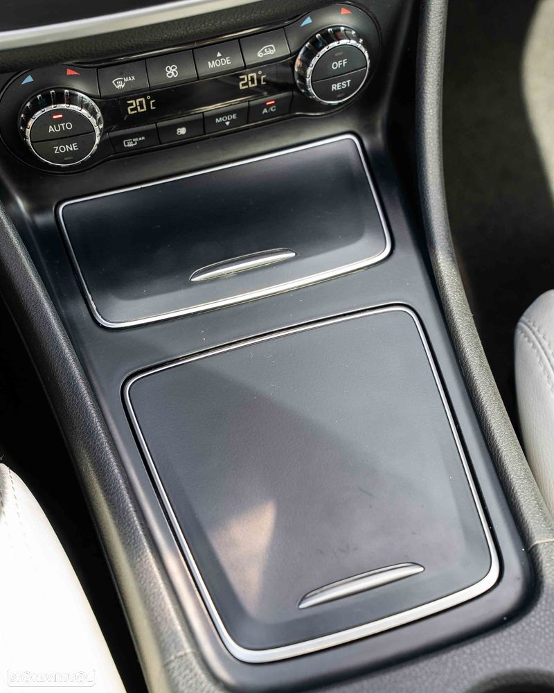 Mercedes-Benz GLA 220 d - 42