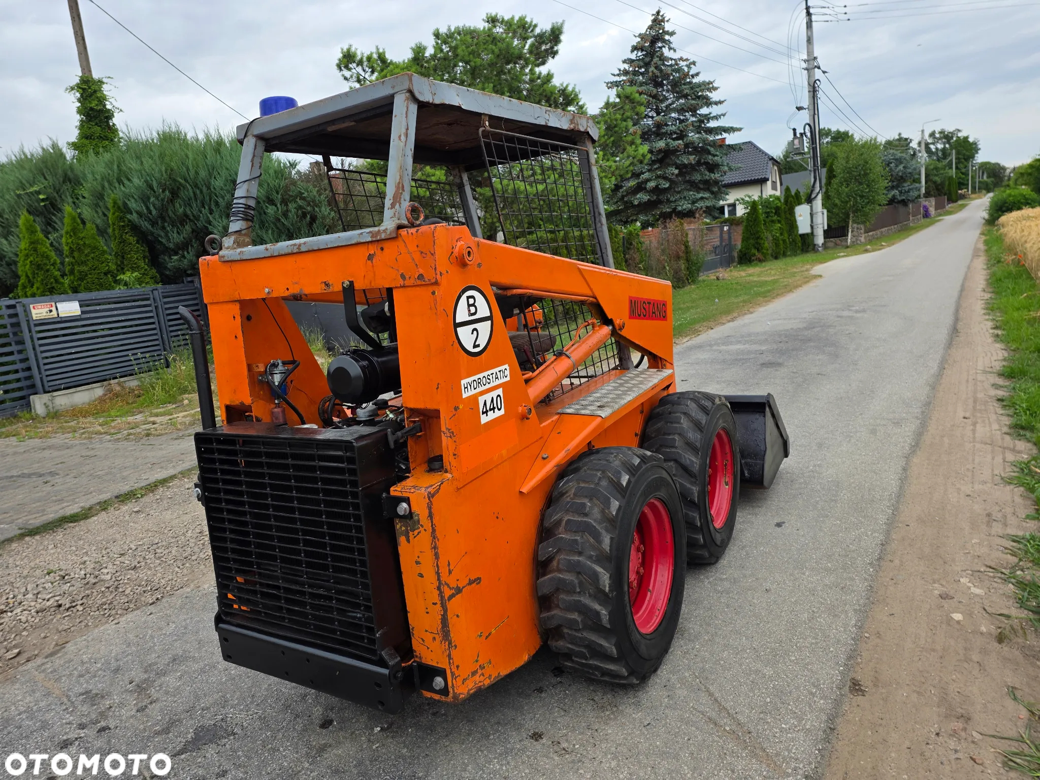 Bobcat Mustang 440 - 4