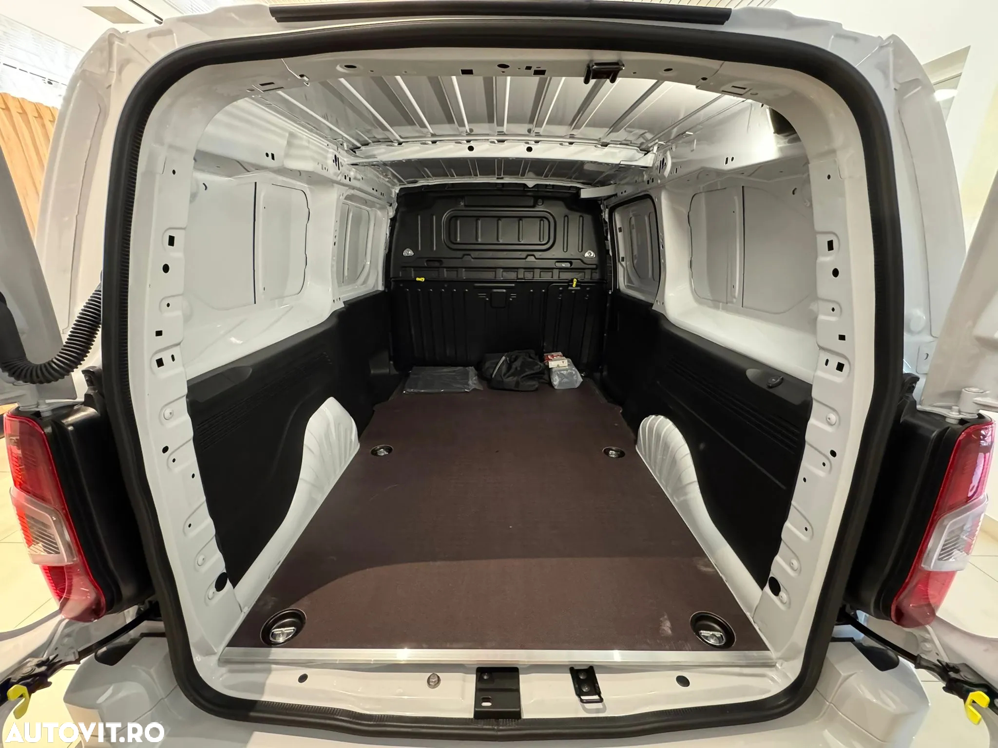 Toyota Proace City Verso 1.5 D-4D 102CP 5MT 4+1 L1H1 Comfort - 7