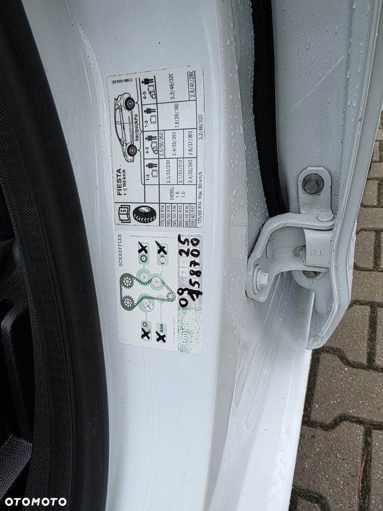 Ford Fiesta 1.5 TDCi Champions Edition - 16