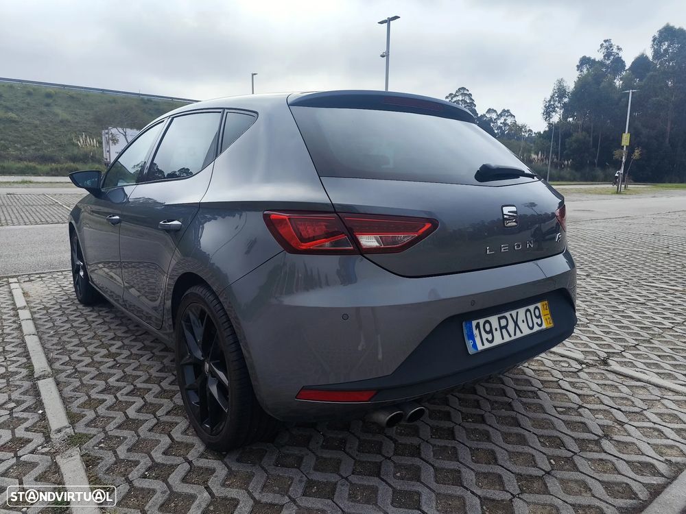 SEAT Leon 2.0 TDI DPF S&S FR - 10
