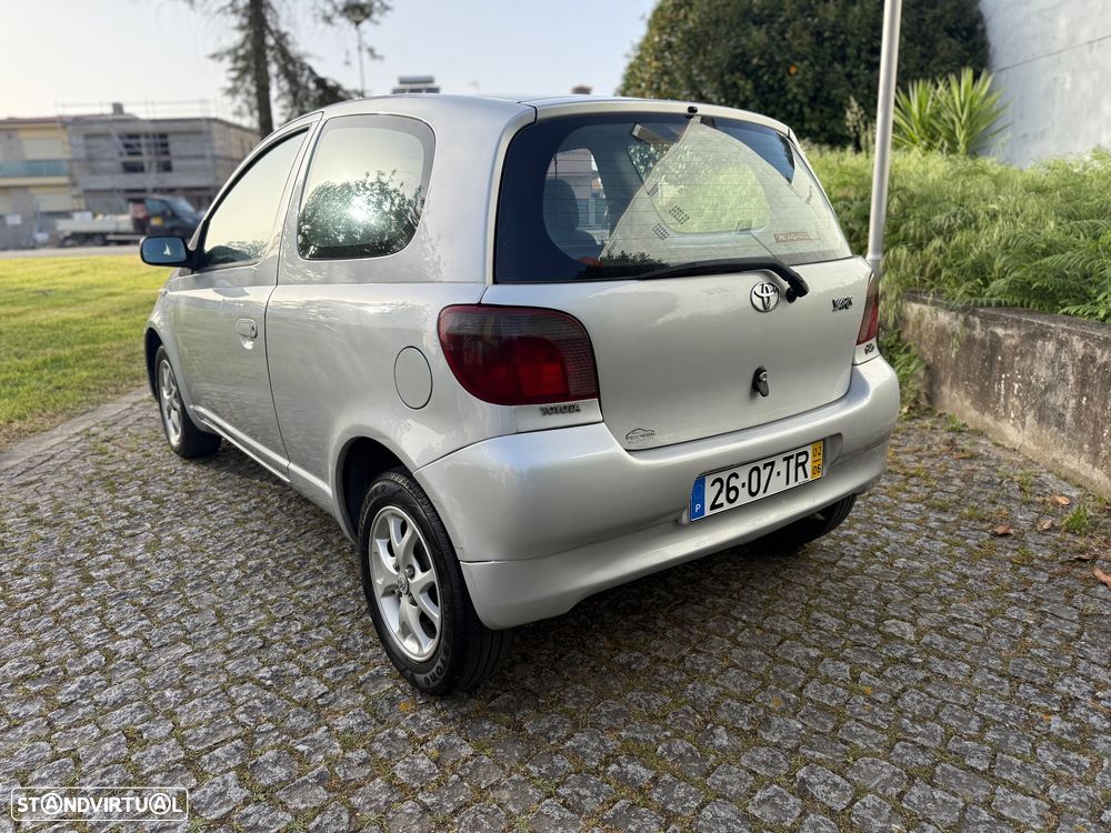 Toyota Yaris 1.4 D-4D Sol AC - 3