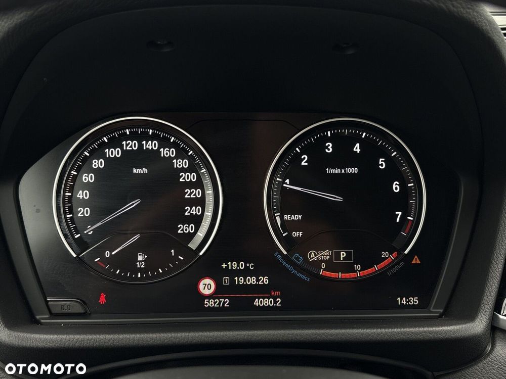BMW X1 sDrive18i Sport Line - 18