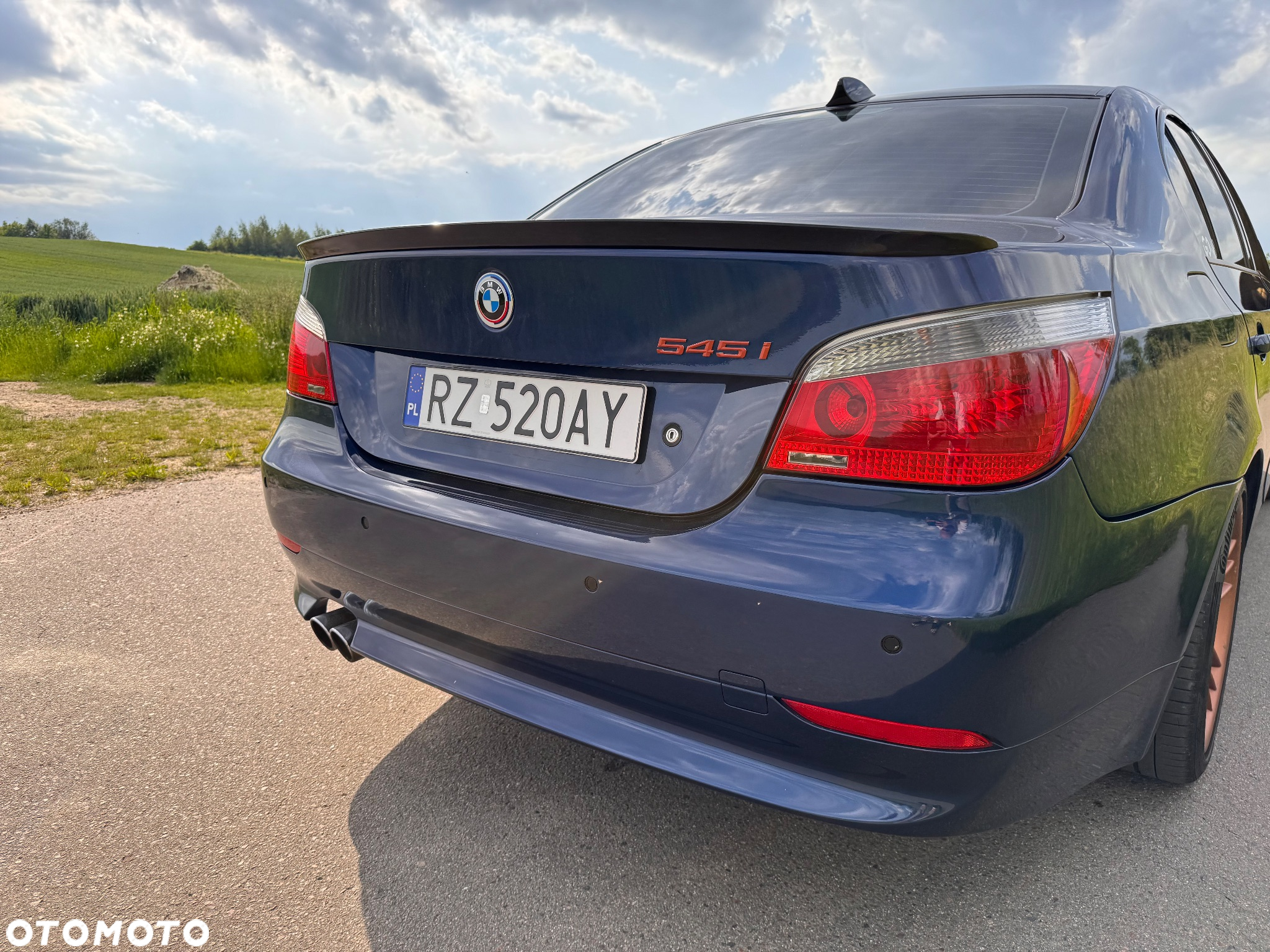 BMW Seria 5 545i - 25