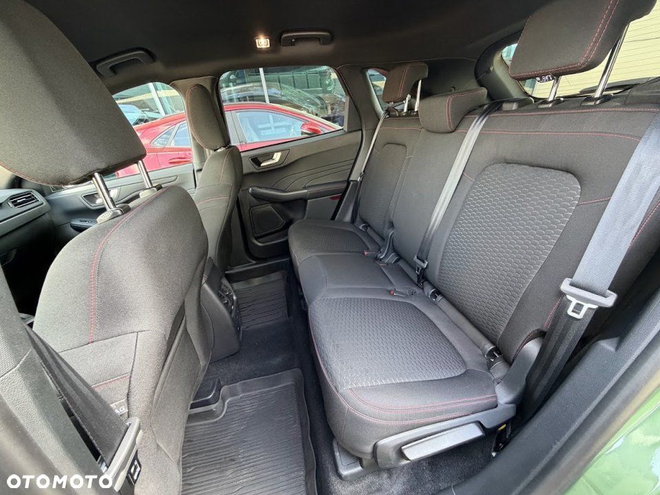 Ford Kuga - 17