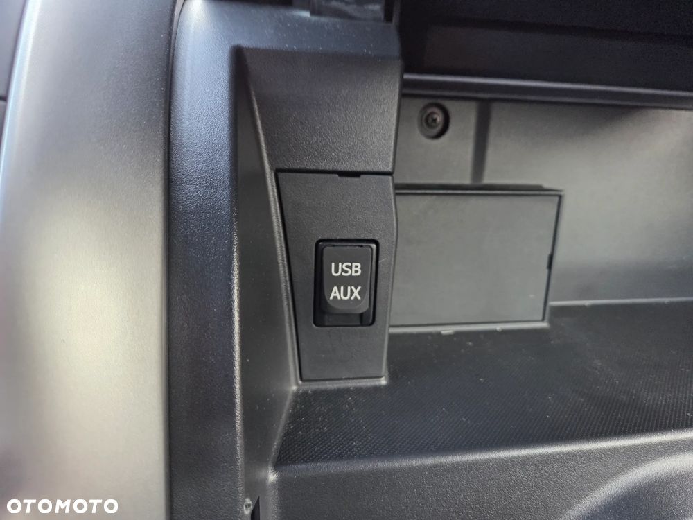 Toyota Auris 1.33 VVT-i - 14