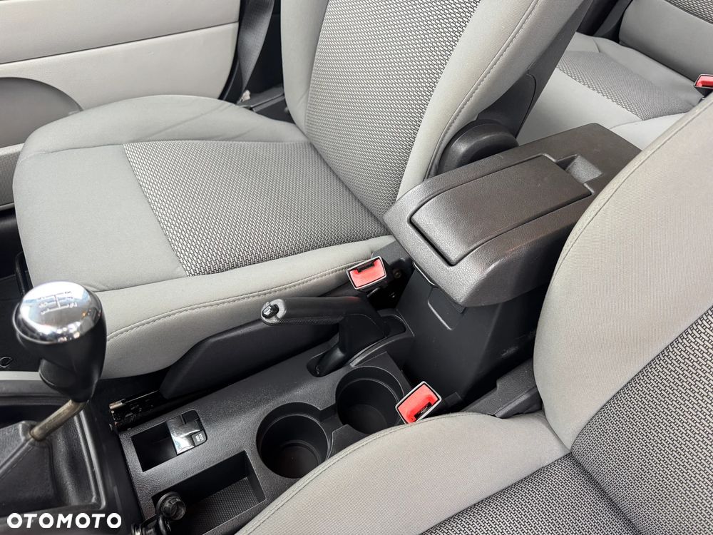 Jeep Compass 2.4I 4x4 Sport - 26