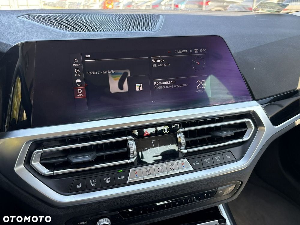 BMW Seria 3 318i Sport Line - 22