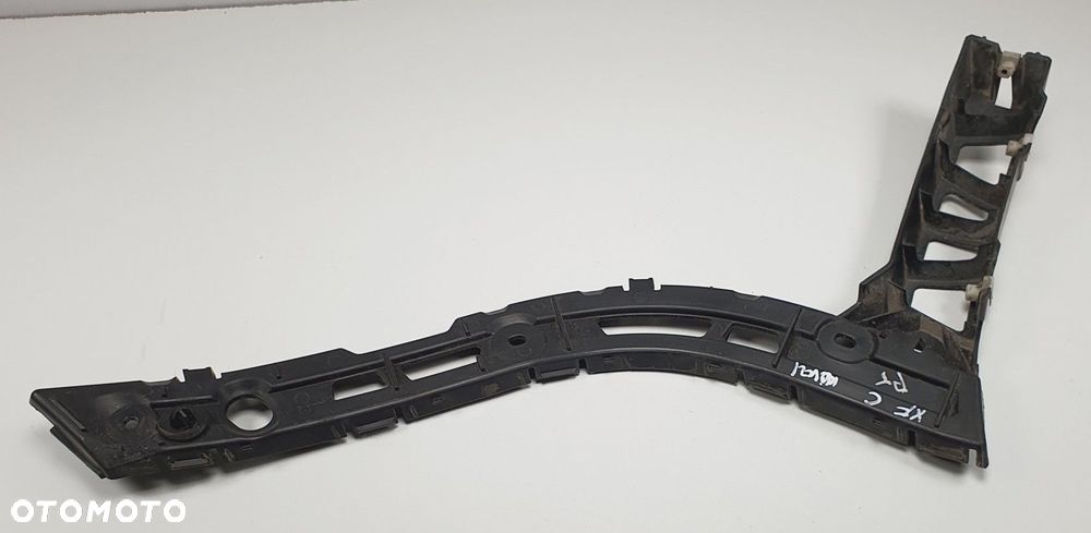 ŚLIZG ZDERZAKA PRAWY TYŁ JAGUAR XFR XF X250 - 2