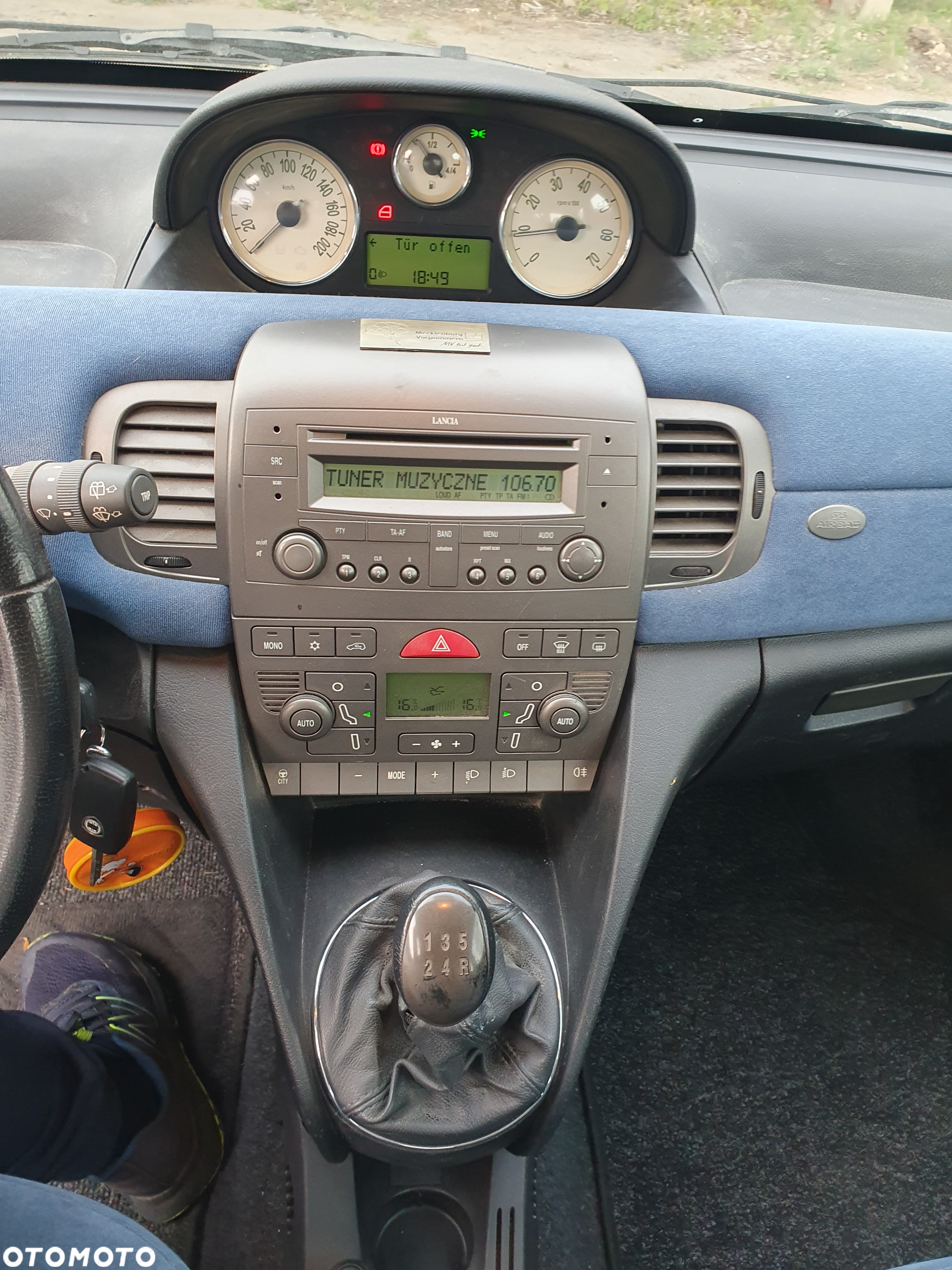 Lancia Ypsilon 1.2 8V Argento (4 os.) - 11