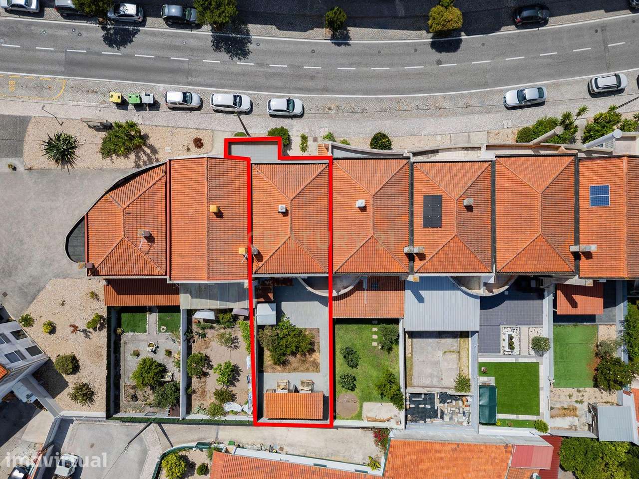 Moradia T3 com Jardim, Garagem e Cave em Embra, Marinha Grande - Grande imagem: 2/37