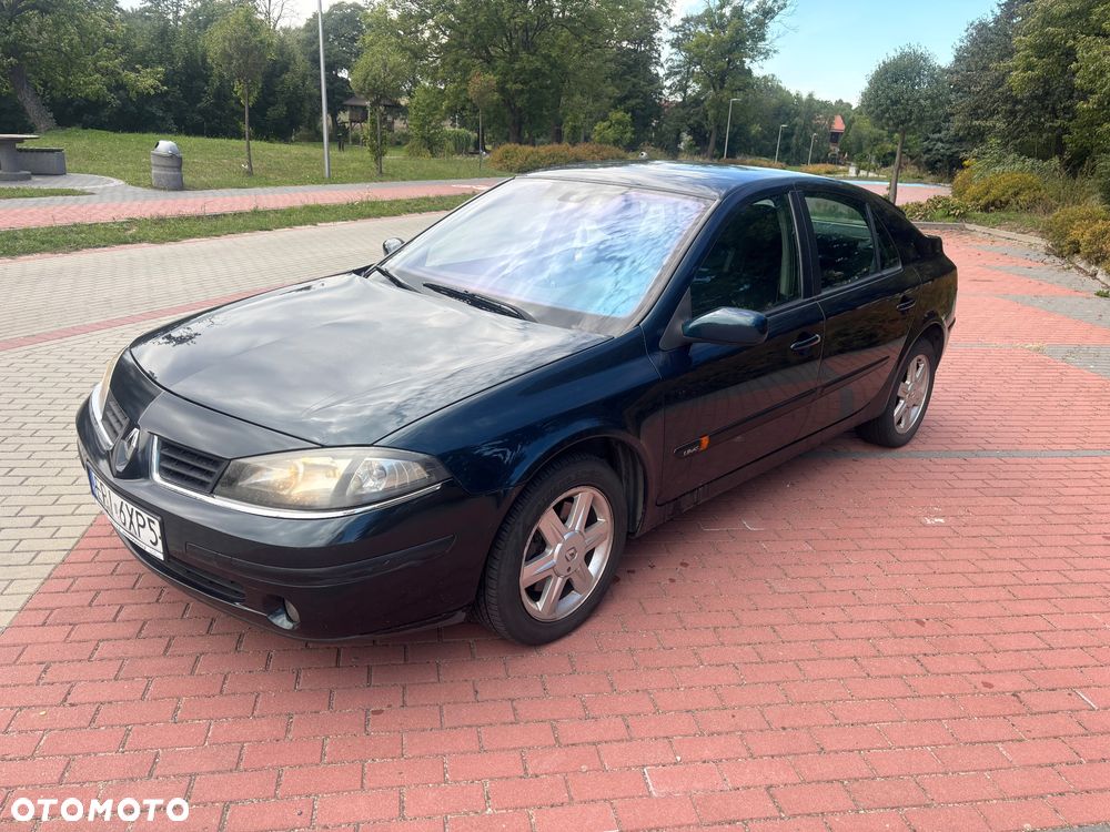 Renault Laguna - 1