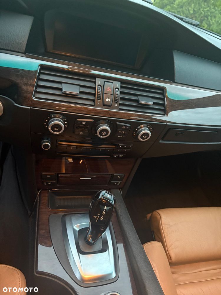 BMW Seria 5 - 24