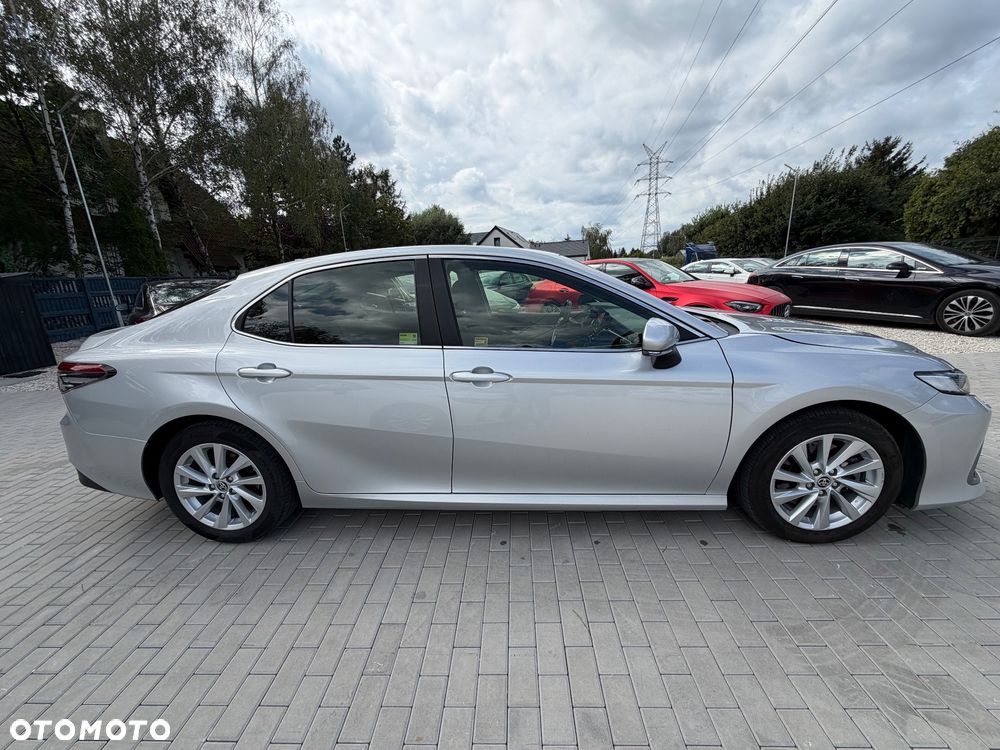 Toyota Camry 2.5 Hybrid Comfort CVT - 12
