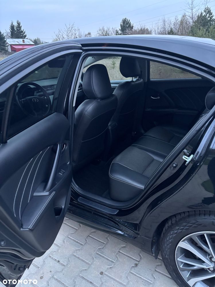 Toyota Avensis 2.0 Premium MS - 13