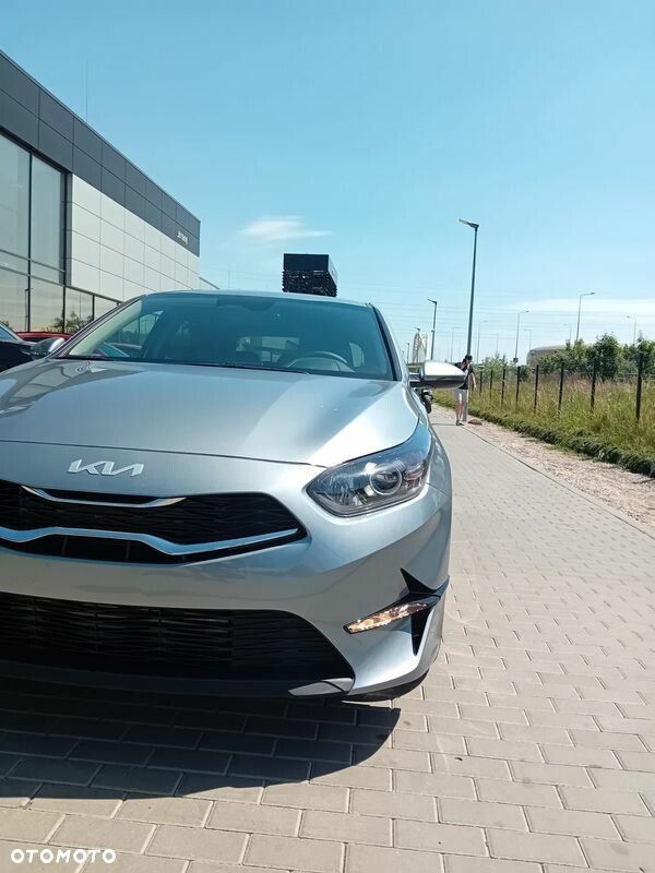 Kia Ceed - 4