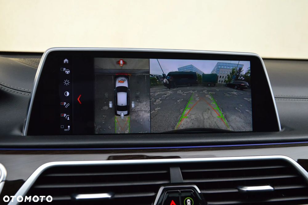 BMW Seria 7 750Ld xDrive - 36