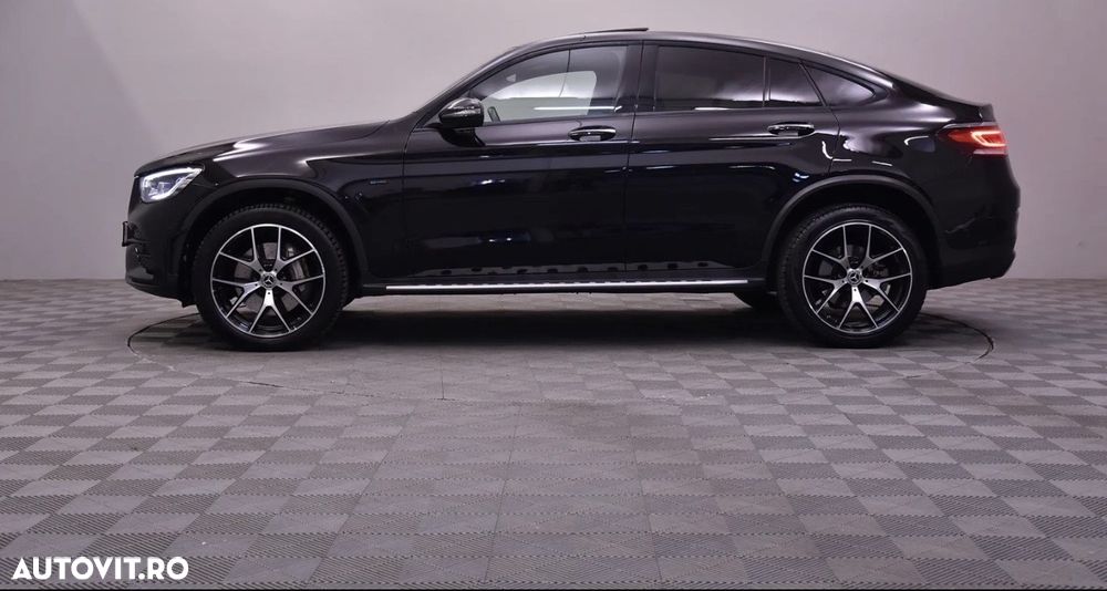 Mercedes-Benz GLC 250 4MATIC 9G-TRONIC AMG Line - 3