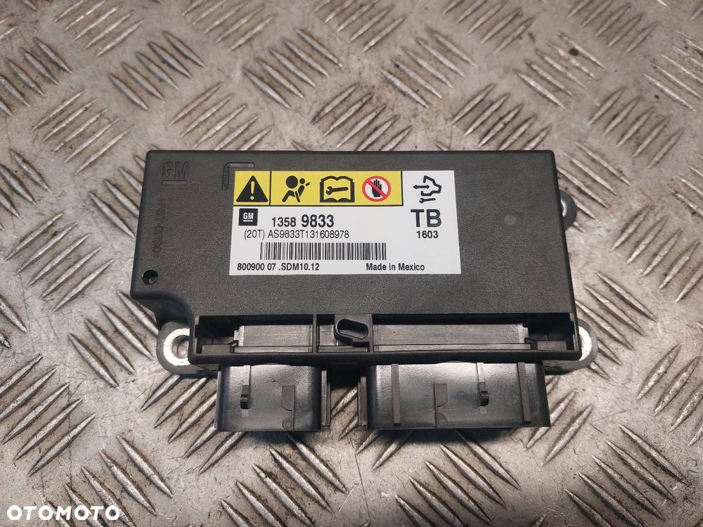MODUŁ SENSOR STEROWNIK PODUSZEK AIRBAG OPEL INSIGNIA A LIFT 13589833 - 1