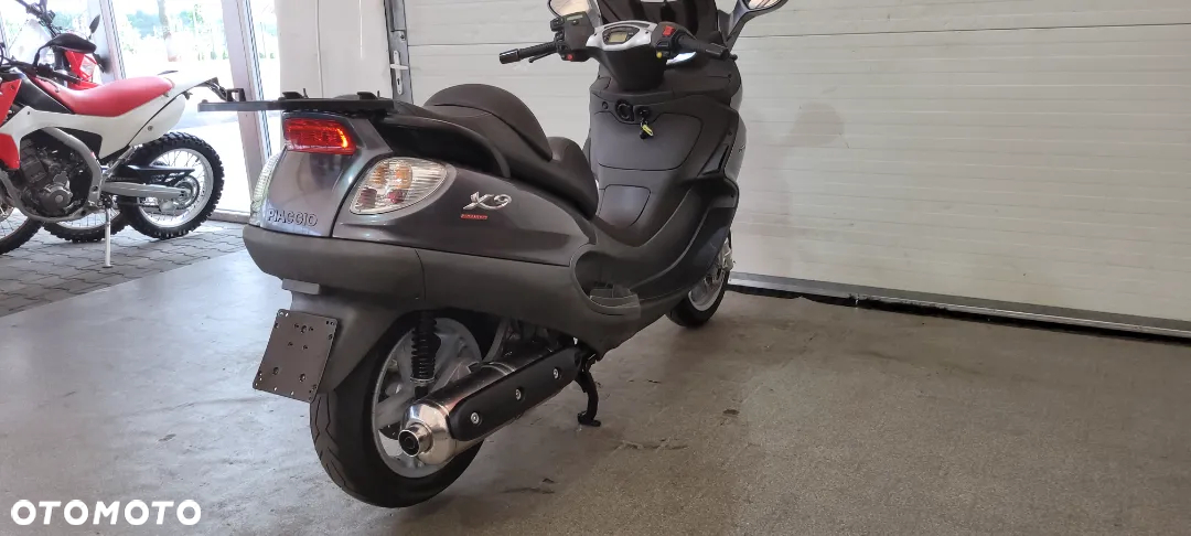 Piaggio X9 - 32