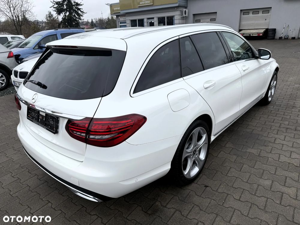 Mercedes-Benz Klasa C 220 d 4Matic 9G-TRONIC Avantgarde - 3