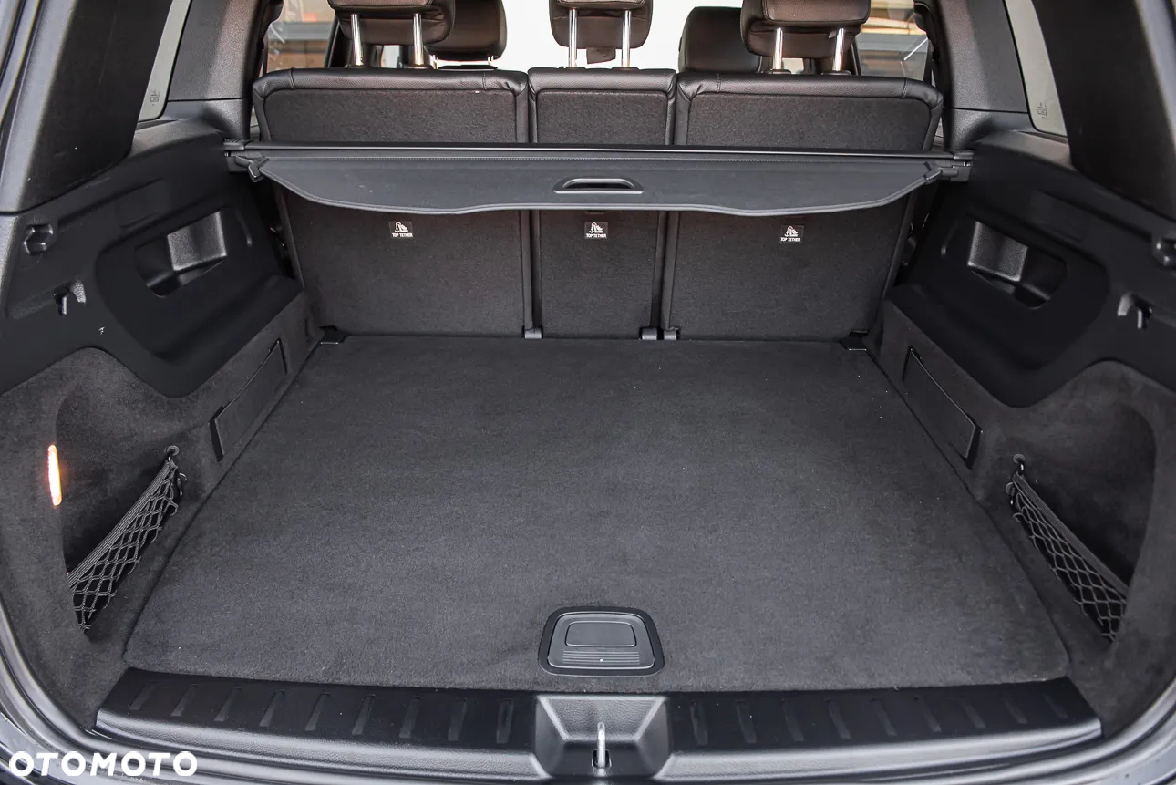 Mercedes-Benz GLB 250 4-Matic 8G-DCT - 30
