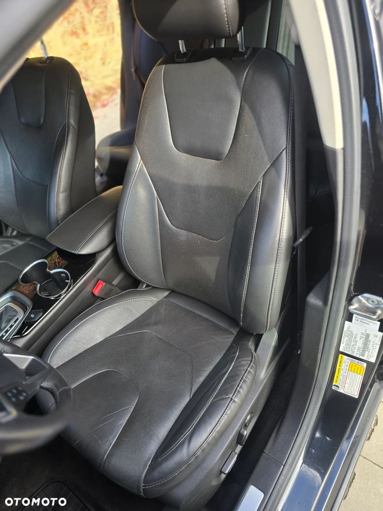 Ford Fusion 2.0 EcoBoost Titanium - 22