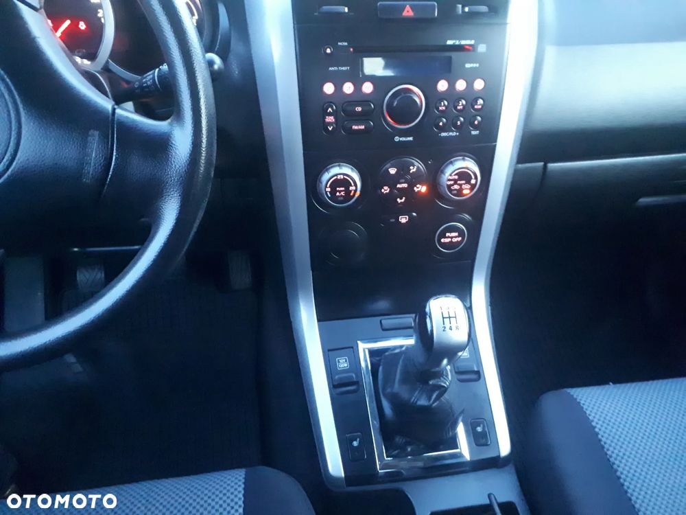 Suzuki Grand Vitara 1.6 Comfort - 15