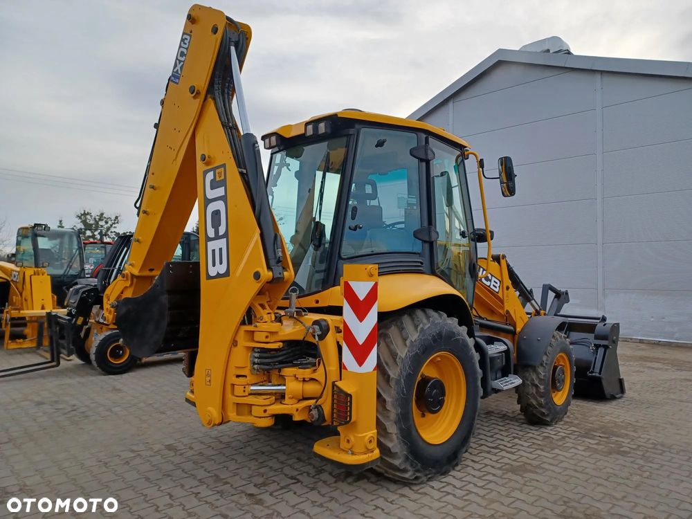 JCB 3CX Plus AEC - 4