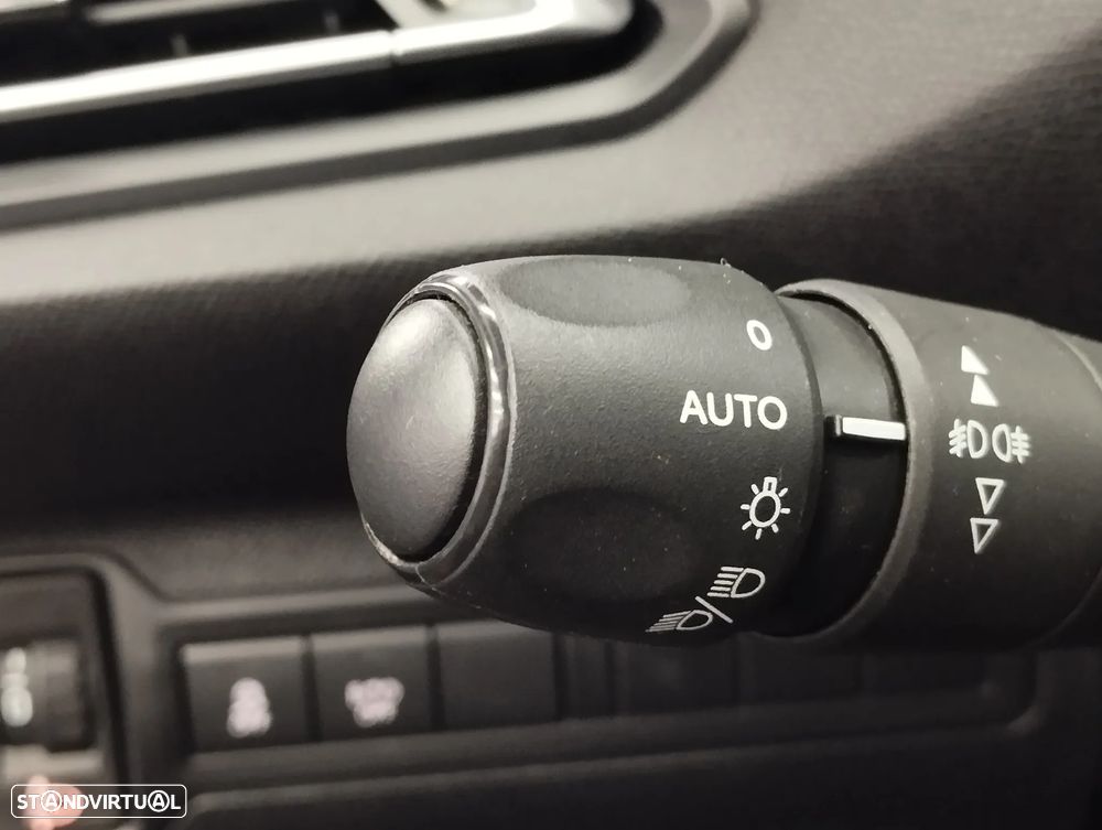 Peugeot 308 SW 1.6 BlueHDi Style - 23