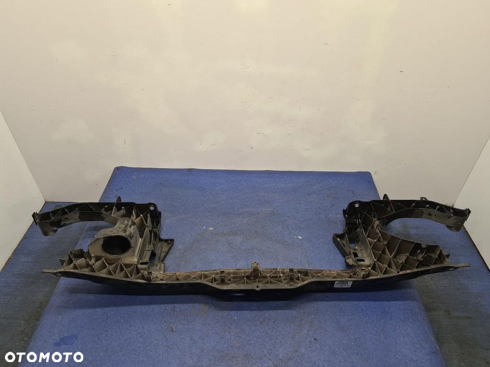 MERCEDES-BENZ VITO W639 PAS PRZEDNI 646.983 - 8