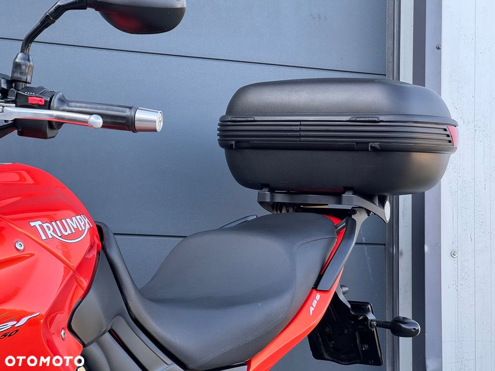 Triumph Tiger - 24