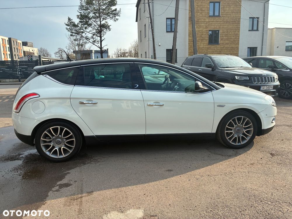 Lancia Delta 1.4 MultiAir 16v Gold - 4