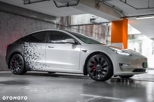 Tesla Model 3 Langstreckenbatterie Allradantrieb Dual Motor Performance