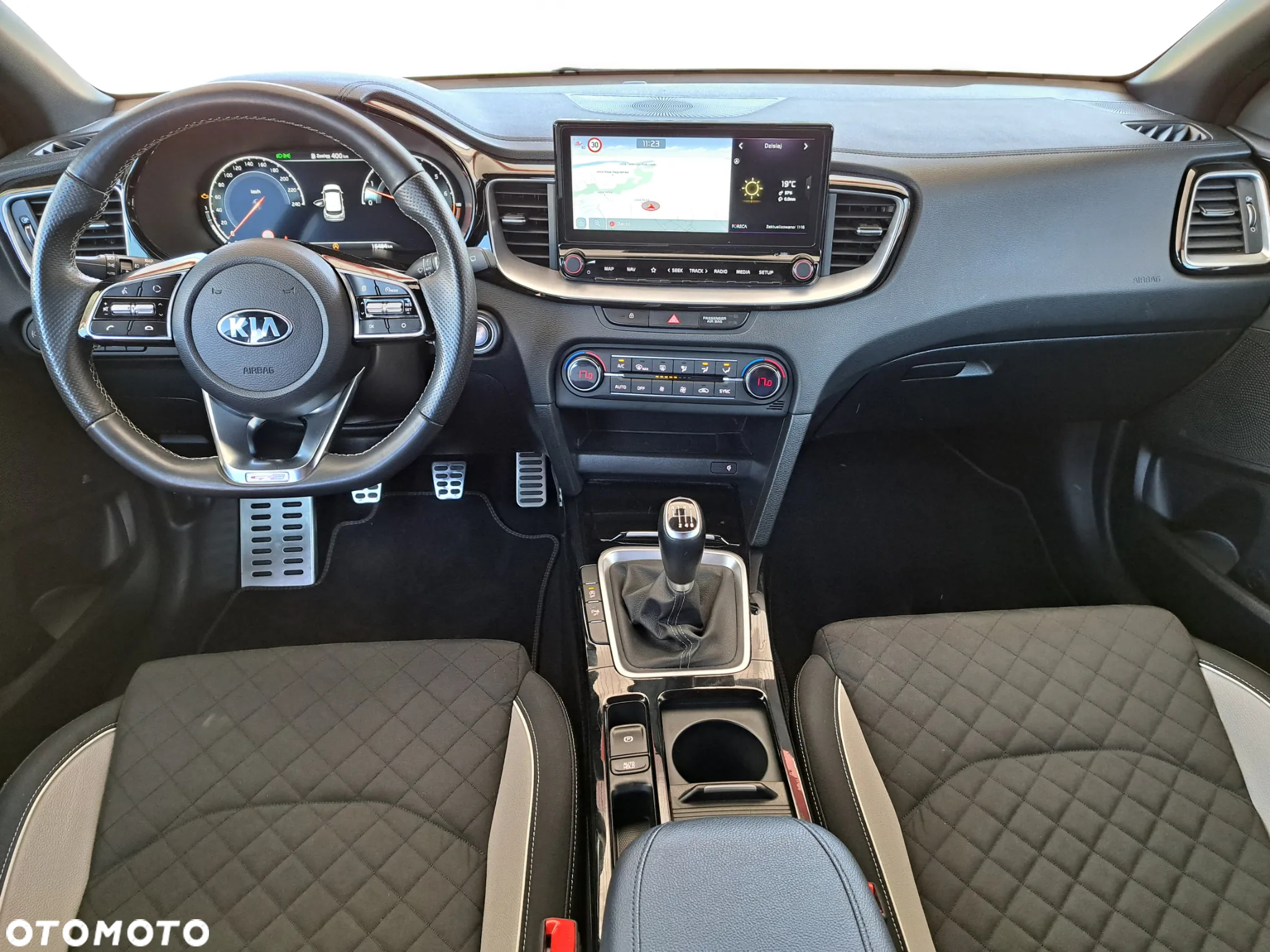 Kia ProCeed 1.5 T-GDI GT Line - 22
