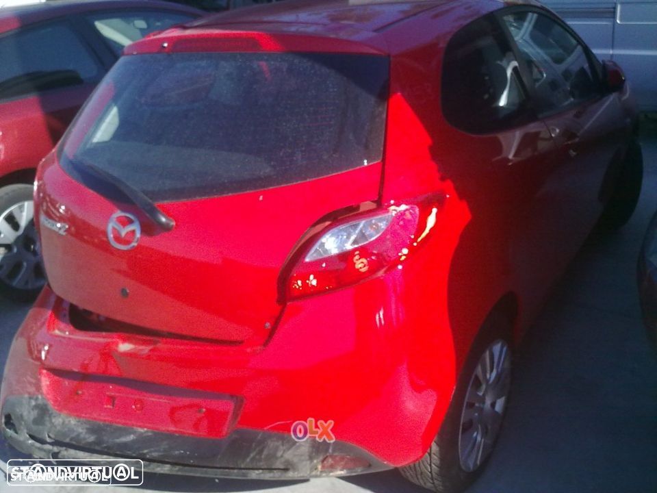 Traseira / Frente /Interior Mazda 2 2010 - 2