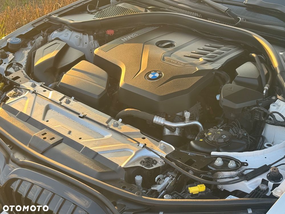 BMW Seria 3 318i Sport Line sport - 35