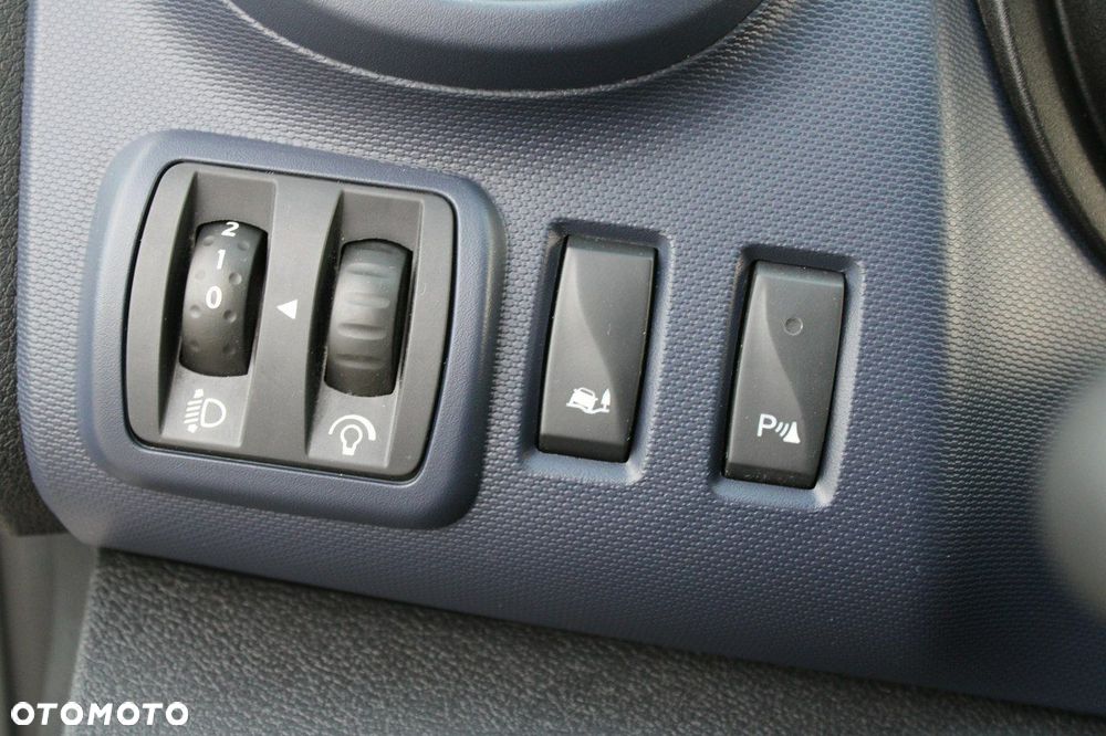 Opel Vivaro - 18