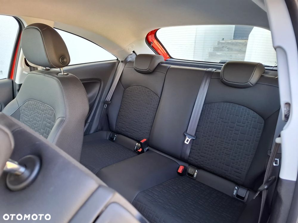 Opel Corsa 1.4 Cosmo - 17