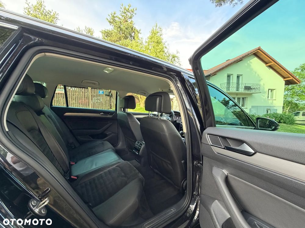 Volkswagen Passat 1.6 TDI SCR DSG - 29
