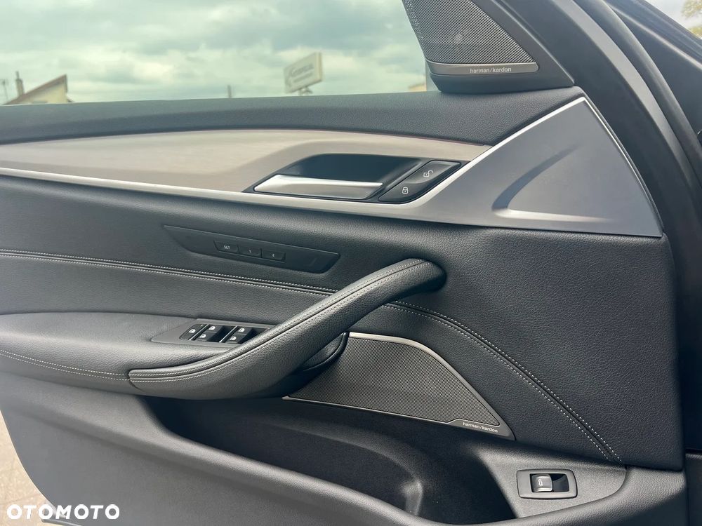 BMW Seria 5 - 17