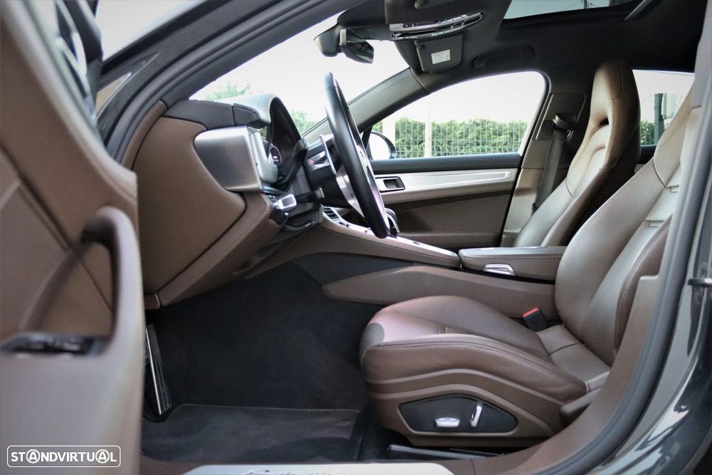Porsche Panamera 4 E-Hybrid - 7