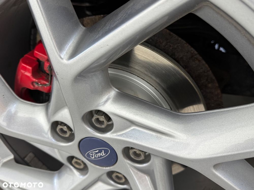 Ford Focus 2.0 TDCi ST PowerShift - 14