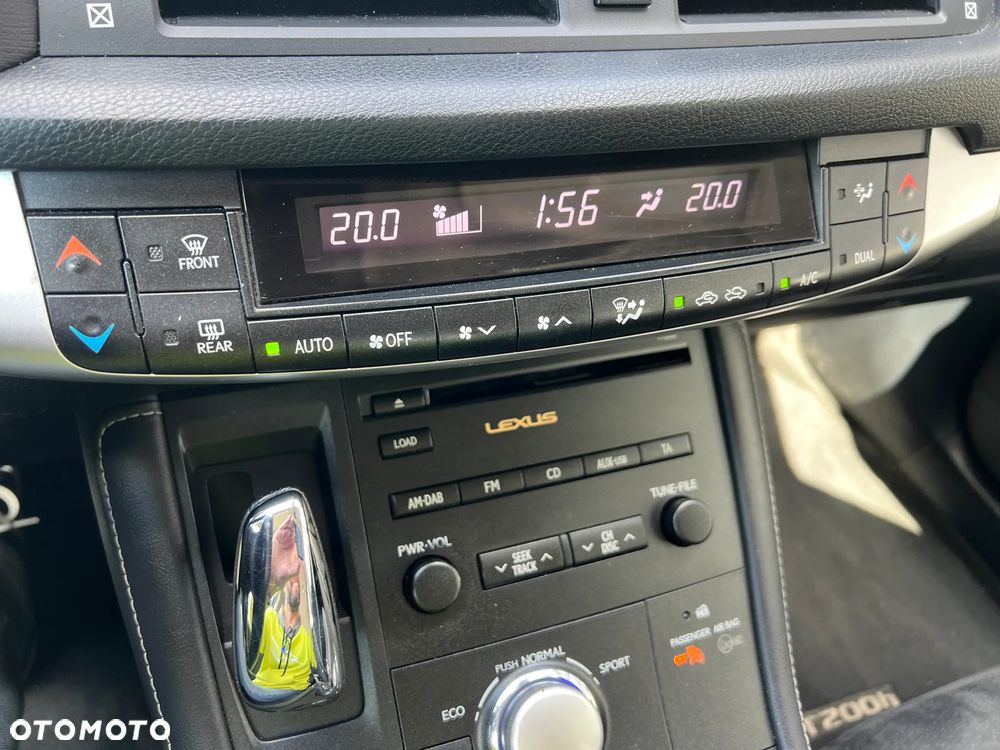 Lexus CT 200h Comfort - 16