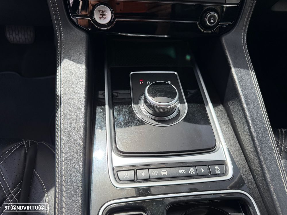 Jaguar F-Pace 20d Aut. R-Sport - 34